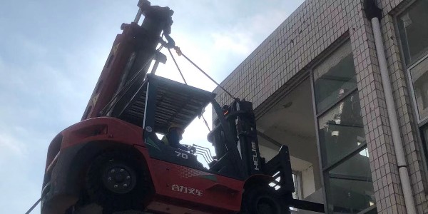 上海設(shè)備搬運(yùn)吊裝需要注意什么？
